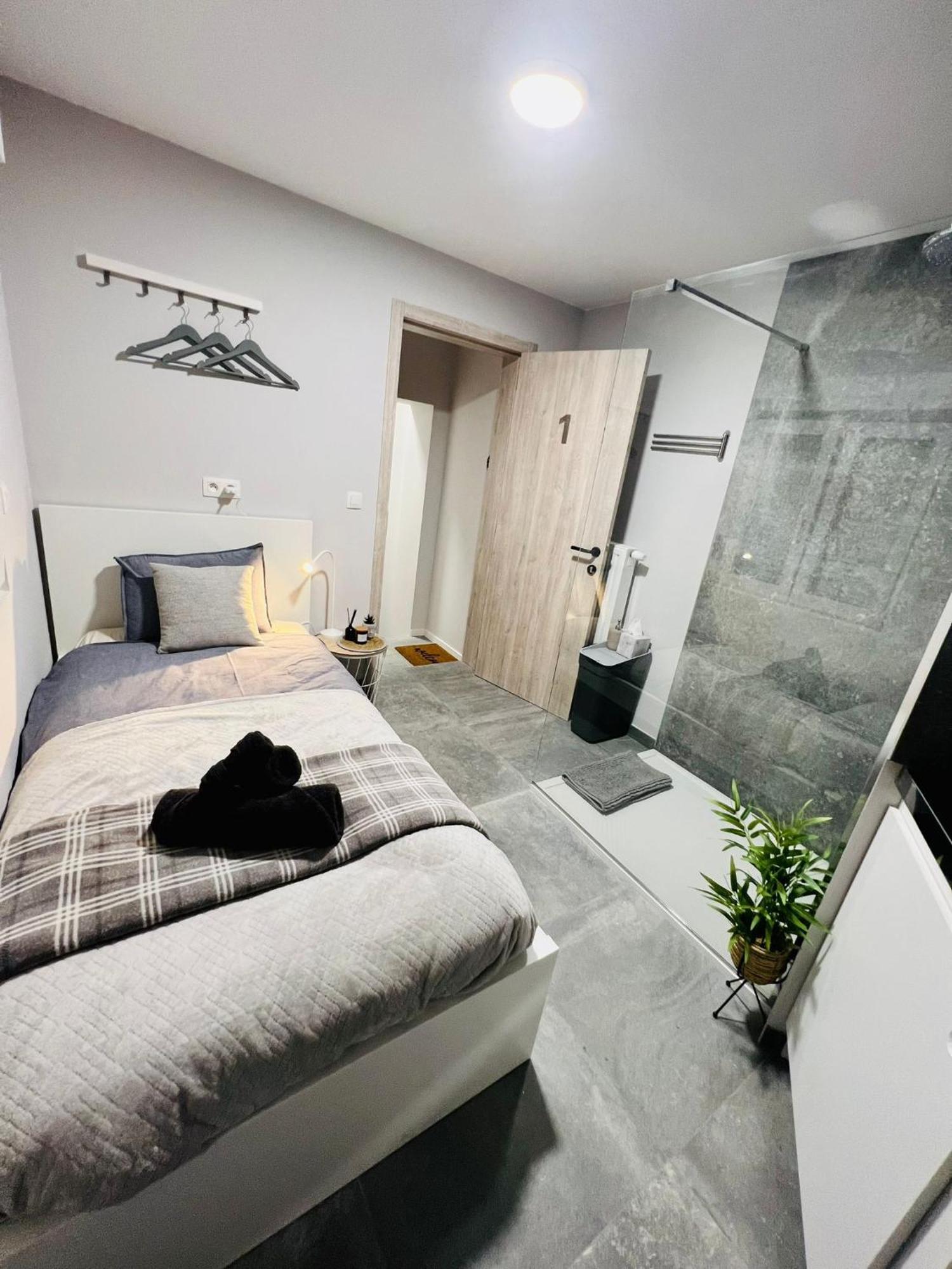 Mini Studio Une Personne Apartment Liege Exterior photo